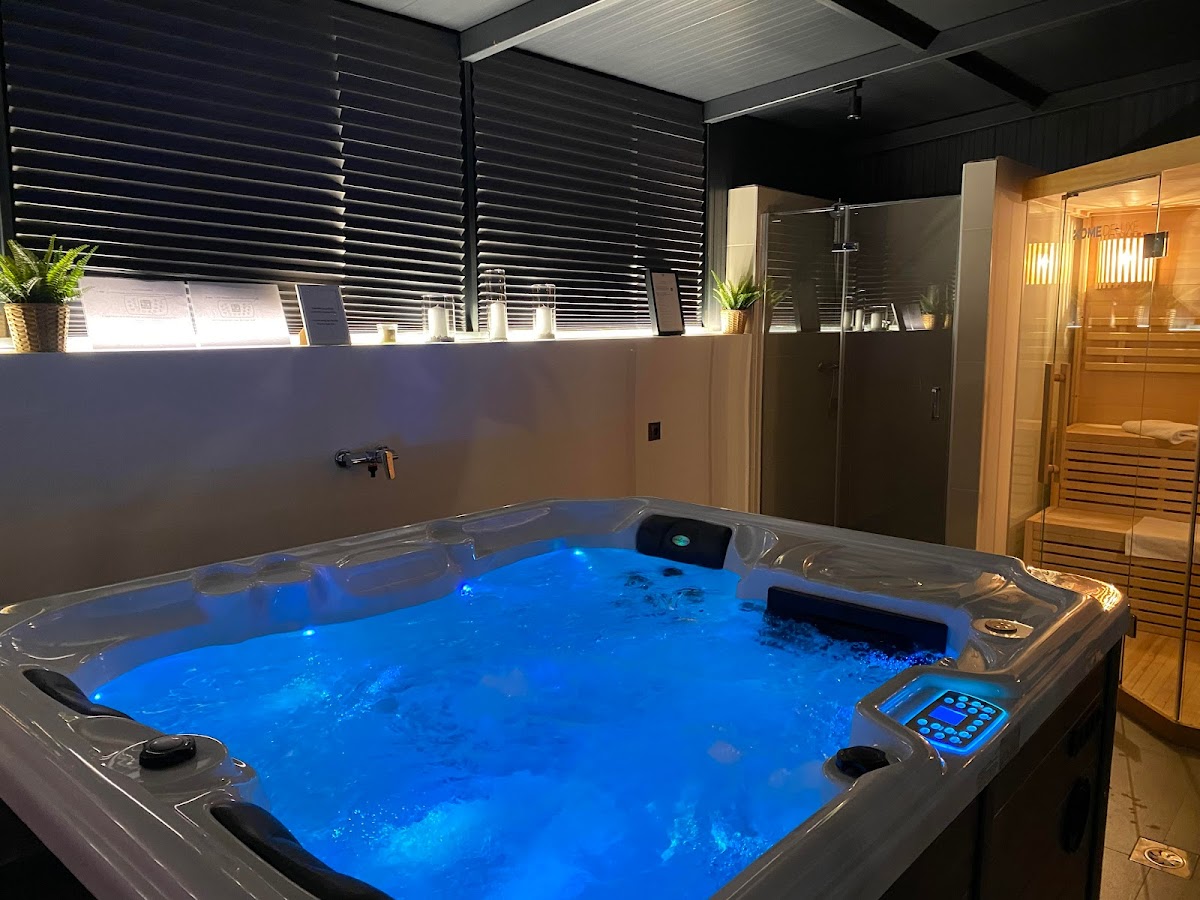 16 Lakes Hotel - photo 3