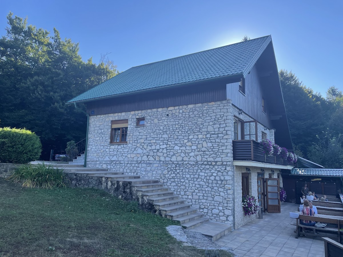 Golden Lakes Rooms - photo 4