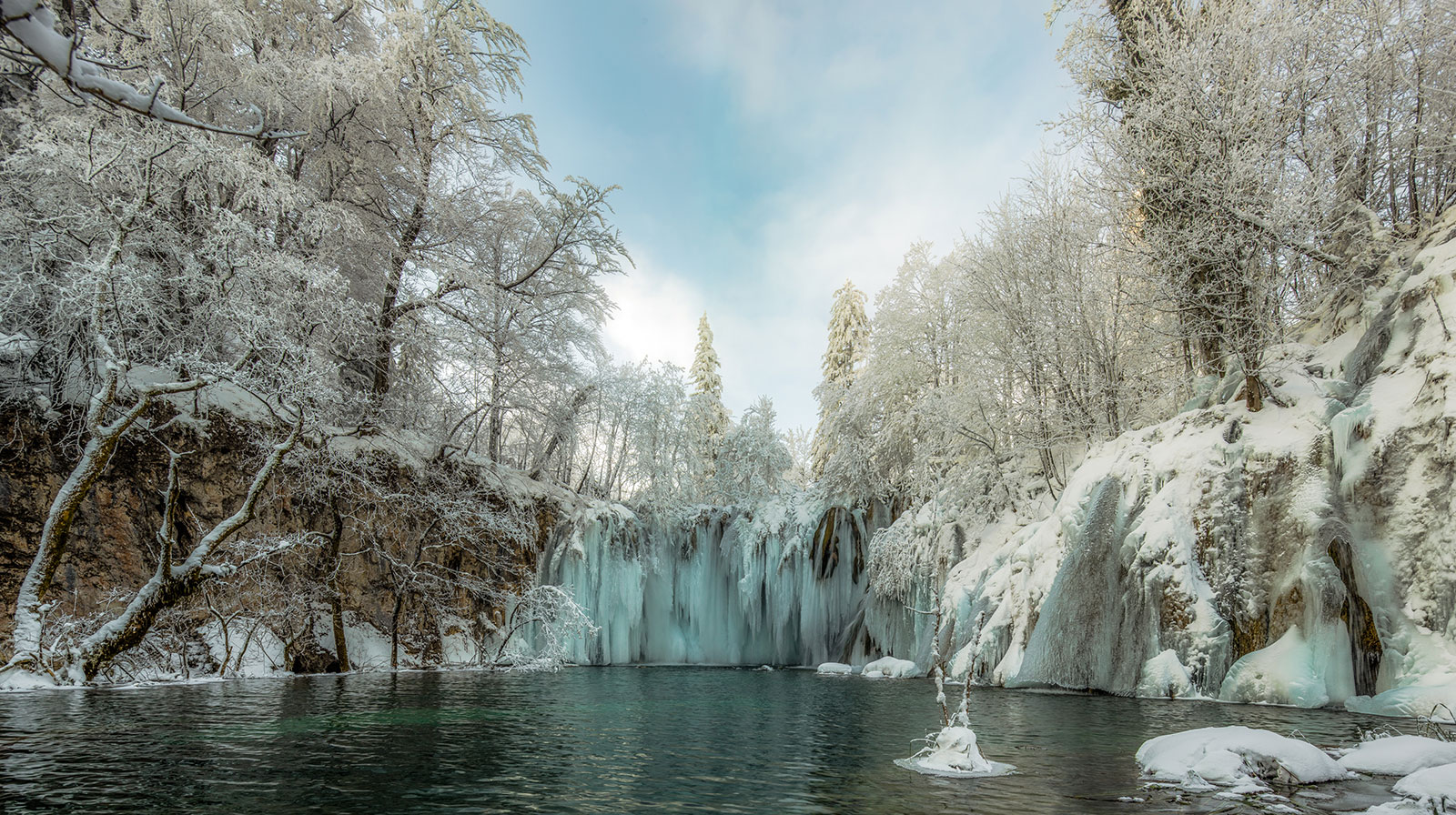 Winter Snowshoeing at Plitvice Lakes - photo 2