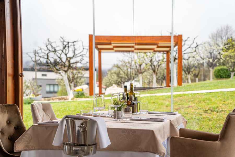 Bistro & Caffe Plum - photo 3