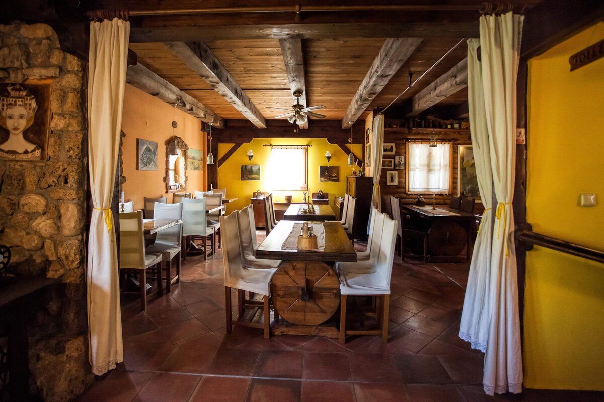 Konoba Pod rastočkim krovom - photo 4